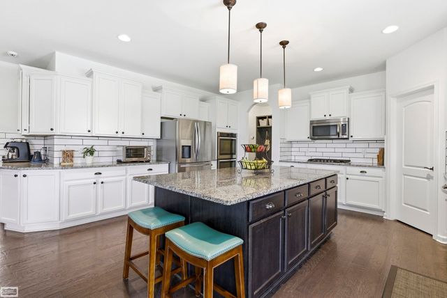 48231 Long Leaf Drive, Macomb Twp, MI 48044