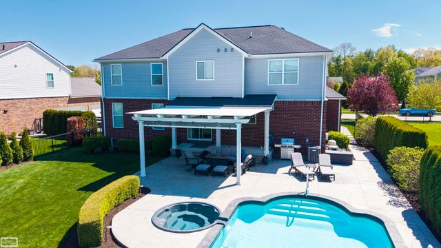 48231 Long Leaf Drive, Macomb Twp, MI 48044
