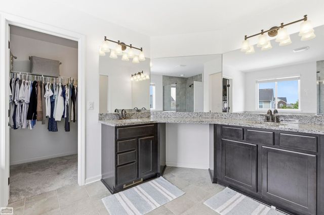 48231 Long Leaf Drive, Macomb Twp, MI 48044