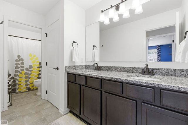 48231 Long Leaf Drive, Macomb Twp, MI 48044