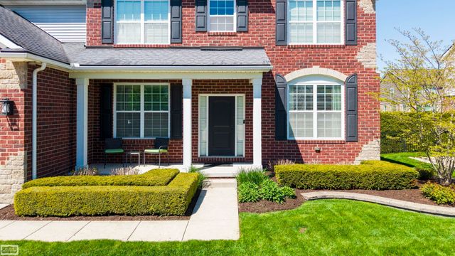 48231 Long Leaf Drive, Macomb Twp, MI 48044