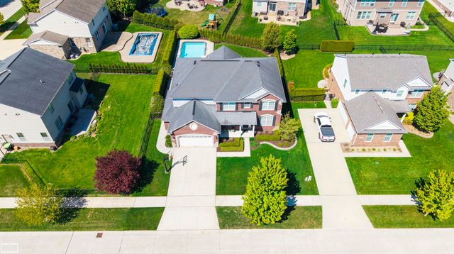 48231 Long Leaf Drive, Macomb Twp, MI 48044