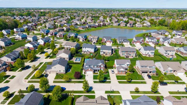 48231 Long Leaf Drive, Macomb Twp, MI 48044