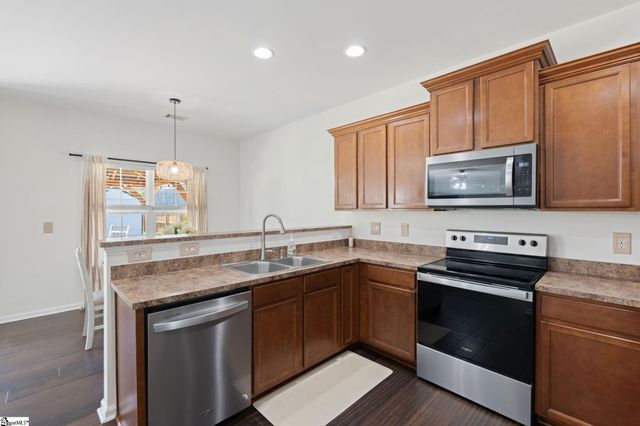 3 Kennard Court, Simpsonville, SC 29681