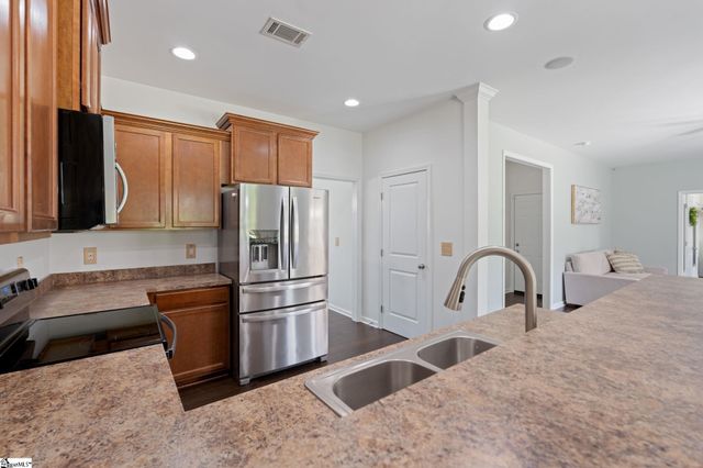 3 Kennard Court, Simpsonville, SC 29681