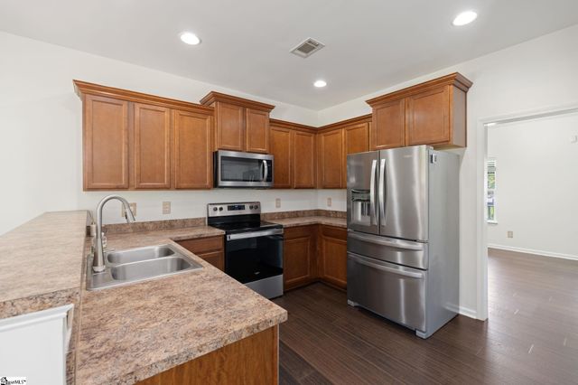 3 Kennard Court, Simpsonville, SC 29681