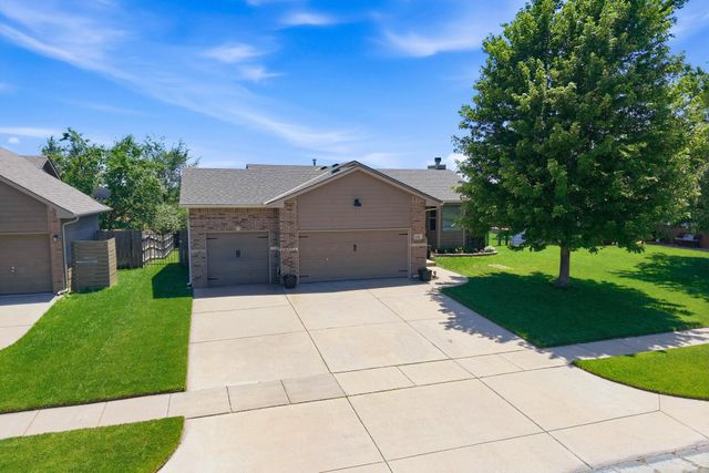 13701 W Lost Creek St, Wichita, KS 67235
