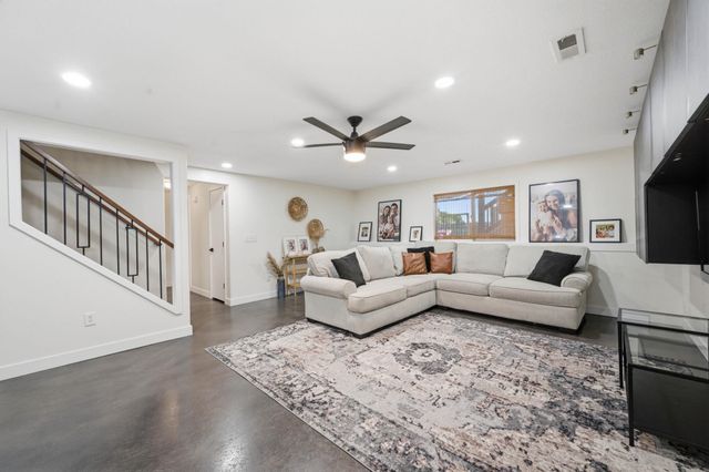 13701 W Lost Creek St, Wichita, KS 67235