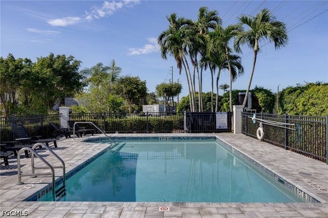 5090 Harborage DR, Fort Myers, FL 33908