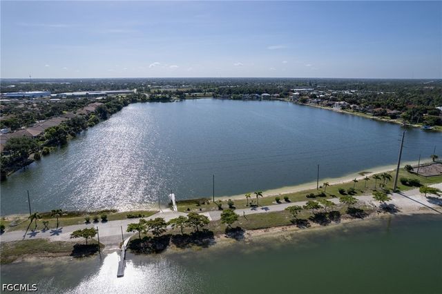 5090 Harborage DR, Fort Myers, FL 33908