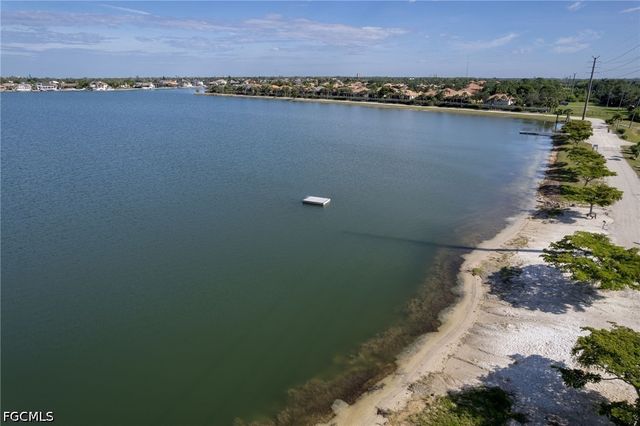 5090 Harborage DR, Fort Myers, FL 33908