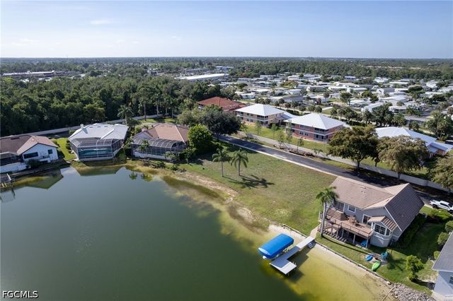 5090 Harborage DR, Fort Myers, FL 33908