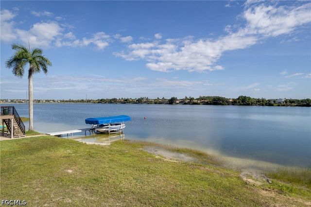 5090 Harborage DR, Fort Myers, FL 33908