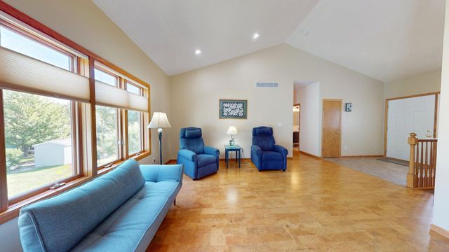 2524 Parkhill Lane SW, Rochester, MN 55902