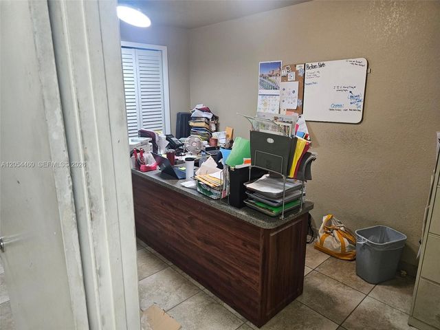 2545 NW 39th Ave, Miami, FL 33142