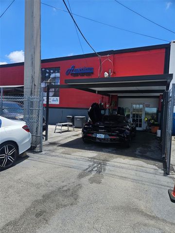 2545 NW 39th Ave, Miami, FL 33142