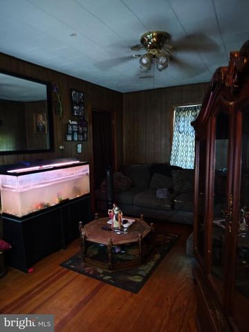 181 VAN CLEVESVILLE RD, Martinsburg, WV 25405
