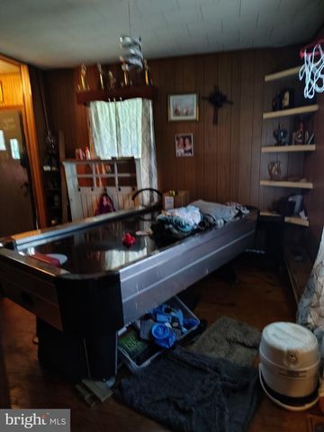 181 VAN CLEVESVILLE RD, Martinsburg, WV 25405