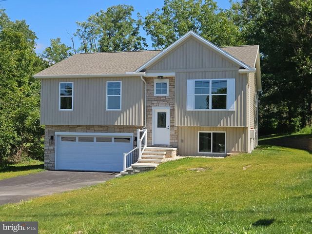 607 WALNUT AVE, Harrisburg, PA 17112