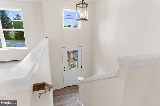 607 WALNUT AVE, Harrisburg, PA 17112