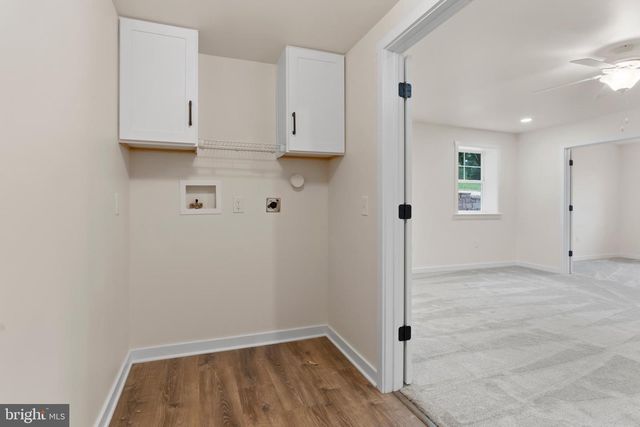 607 WALNUT AVE, Harrisburg, PA 17112