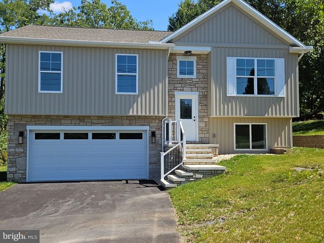 607 WALNUT AVE, Harrisburg, PA 17112