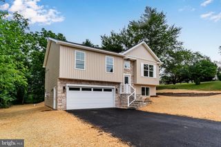 607 WALNUT AVE, Harrisburg, PA 17112