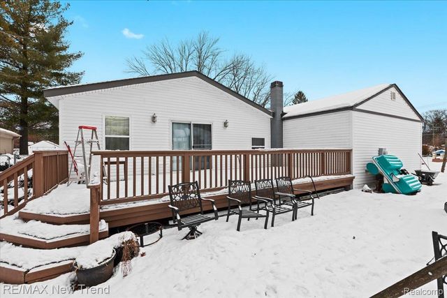 33503 Stocker Street, Farmington Hills, MI 48335