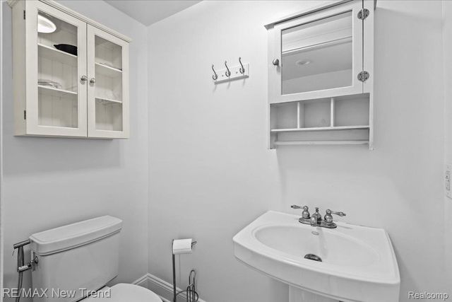 33503 Stocker Street, Farmington Hills, MI 48335