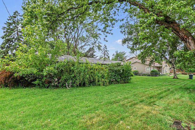 2203 Lakeaires Boulevard, White Bear Lake, MN 55110