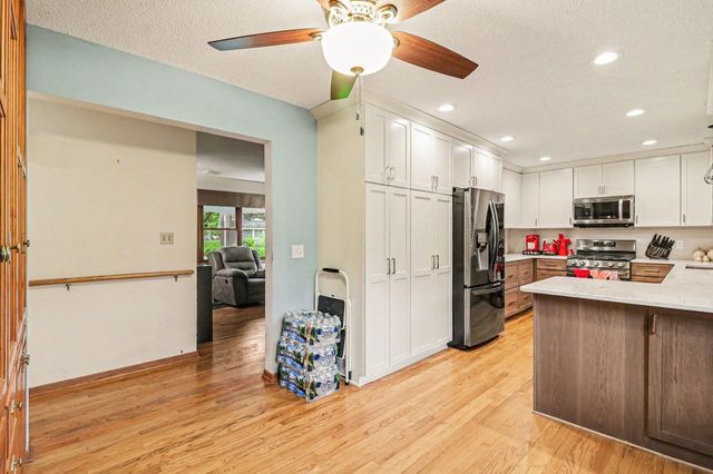 2203 Lakeaires Boulevard, White Bear Lake, MN 55110