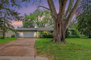 2203 Lakeaires Boulevard, White Bear Lake, MN 55110
