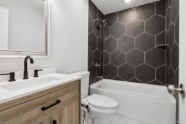 704 Homestead AVE, Hampton, VA 23661