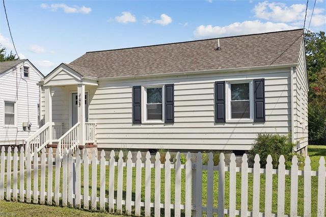 704 Homestead AVE, Hampton, VA 23661
