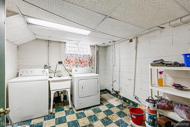 1664 11 Mile Road, Berkley, MI 48072