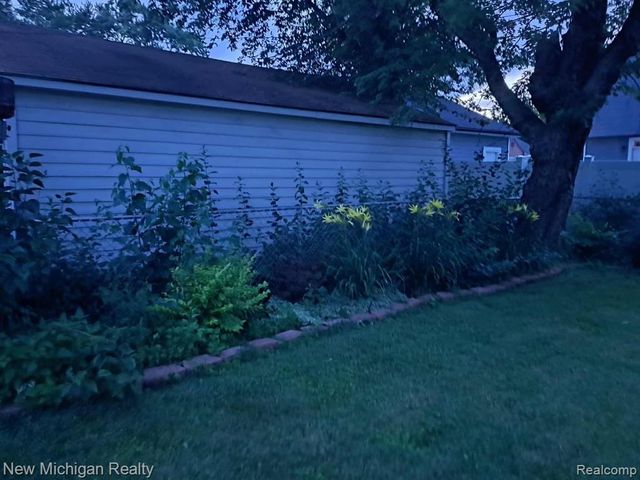 1664 11 Mile Road, Berkley, MI 48072