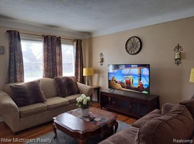 1664 11 Mile Road, Berkley, MI 48072