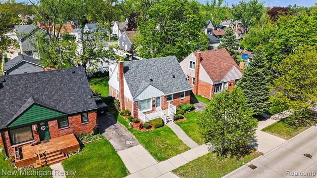 1664 11 Mile Road, Berkley, MI 48072