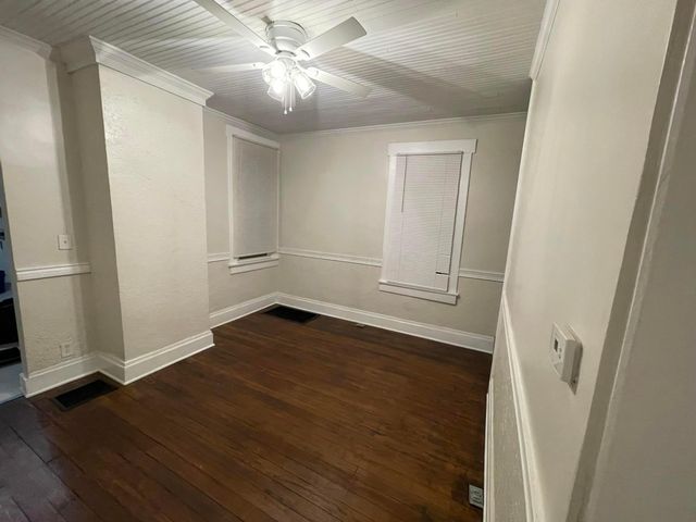 287 E Woodrow Avenue, Columbus, OH 43207