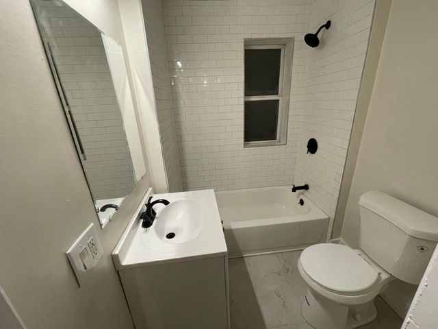 287 E Woodrow Avenue, Columbus, OH 43207