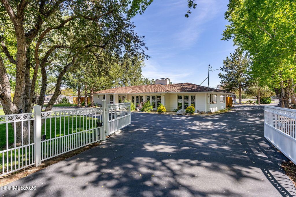 Image 1 of property listing at 990 Del Monte Lane, Reno, NV 89511