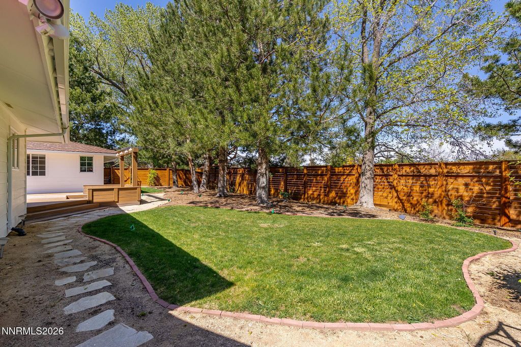 Image 36 of property listing at 990 Del Monte Lane, Reno, NV 89511