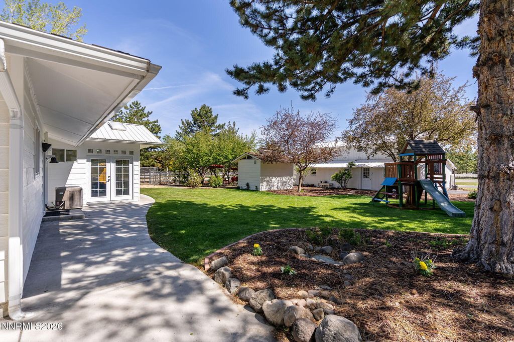 Image 37 of property listing at 990 Del Monte Lane, Reno, NV 89511