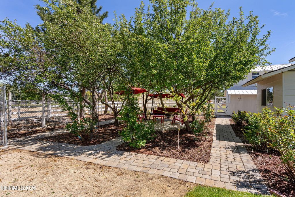 Image 40 of property listing at 990 Del Monte Lane, Reno, NV 89511