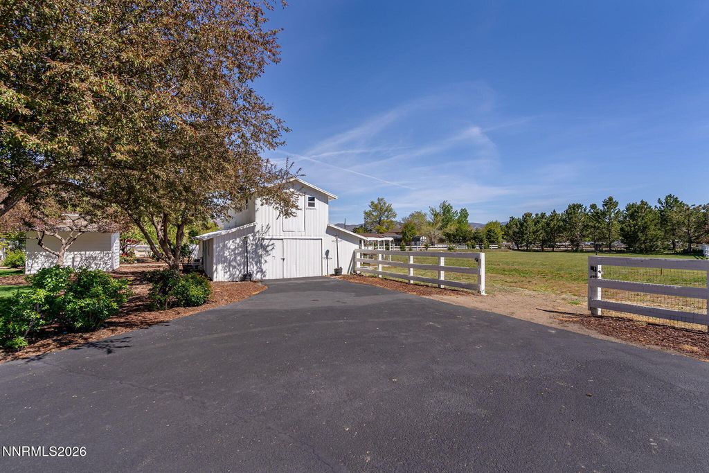 Image 44 of property listing at 990 Del Monte Lane, Reno, NV 89511