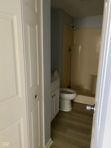 1564 Chase Boulevard, Greenwood, IN 46142