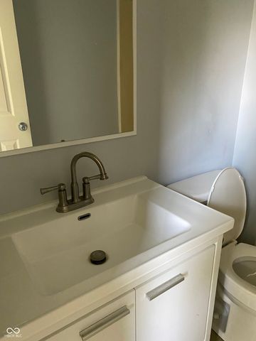 1564 Chase Boulevard, Greenwood, IN 46142