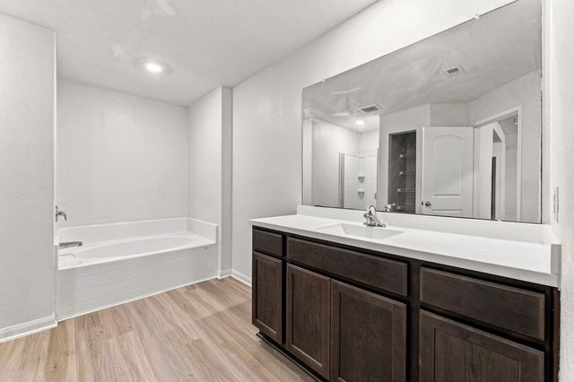 11670 El Rubi Drive, Houston, TX 77048