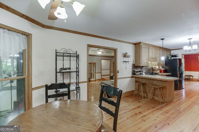 2720 Bay Ridge Drive, Loganville, GA 30052