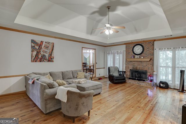 2720 Bay Ridge Drive, Loganville, GA 30052